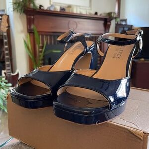 Navy Blue Size 8 Faux Patent Leather Platform Sandals
